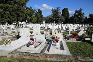 L’orario di apertura al pubblico dei cimiteri comunali in occasione della commemorazione dei defunti