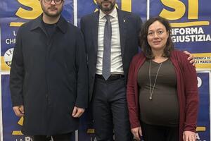 Il referendum sulla giustizia è una sfida di civiltà: così l'onorevole Barabotti della Lega al gazebo di Massa