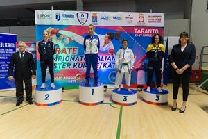 Agata Bonalumi della Ylenia Karate Team di Massa ha vinto la medaglia d&#039;argento nella gara regionale CSEN Karate Kids
