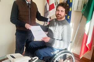 Incontro tra il sindaco di Aulla Vallettini e il coordinatore dell&#039;Osservatorio sulla disabilità Perfigli: entro luglio l&#039;approvazione del piano per l&#039;abbattimento delle barriere architettoniche