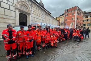 Pubblica Assistenza di Carrara: benedette le nuove ambulanze