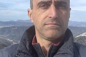 Assente l&#039;impiegato,  chiuso il chiosco dei biglietti di Autolinee Toscane senza spiegazioni: la segnalazione del consigliere Bernardi