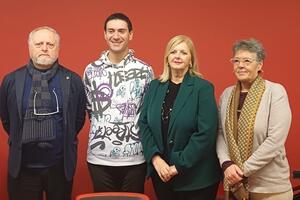 Carrara digitale: successo per le prima edizione del corso di alfabetizzazione digitale per anziani