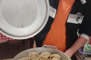 La cena di Natale diventa un record da Guinness: in dieci mangiano 500 tigelle farcite al circolo Malatesta di Gragnana