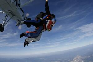 A.S.D. Skydive Cinquale smentisce la previsione di incasso di 185 mila euro indicata da Truestar