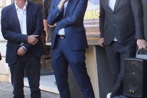Trasporto pubblico in provincia di Massa-Carrara: Fratelli d'Italia denuncia mezzi obsoleti, corse saltate e servizi insufficienti