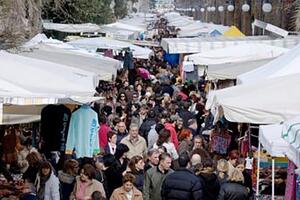 Mercati straordinari ad Avenza il 14 dicembre e l'11 gennaio: attenzione alla viabilità modificata