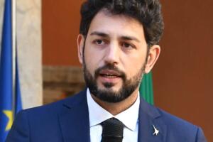 Porto  di Marina di Carrara: &quot;Non deciderà Giani, che pensi all&#039;erosione&quot; la dichiarazione dell&#039;onorevole Barabotti della Lega