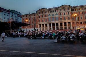 Martedì 8 luglio divieto di transito e sosta in piazza Matteotti a Carrara per consentire le operazioni per il disallestimento del palco