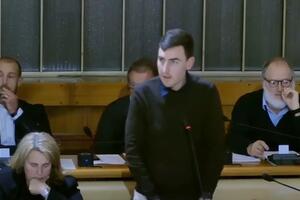 Gruppo consiliare di sinistra a Massa attacca il governo sulla sicurezza