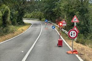 Viabilità: senso unico alternato lungo la SP 63 di Guinadi (Pontremoli)