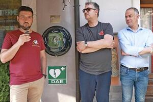 Equi Terme, progetto &quot;Cuori paesani&quot; per un territorio più cardioprotetto: l&#039;associazione Presepe Vivente dona un defibrillatore