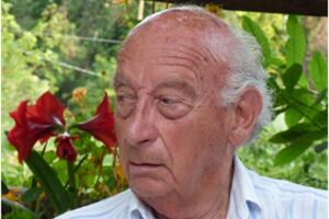 Addio al dottor Paolo Susini, noto pediatra massese. il ricordo dello storico Franco Frediani