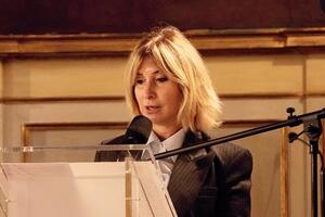 Violenza contro le donne, Campione senatrice Fratelli d’Italia: “Sala d’ascolto protetta inaugurata a Carrara un messaggio importante per tutte le vittime di violenza”