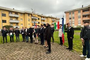 Montignoso: inaugurato a parco Buffoni, il cippo commemorativo dedicato a Mario Buffoni