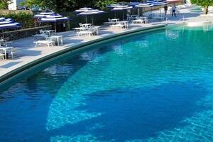 Riaprono le piscine termali di Equi