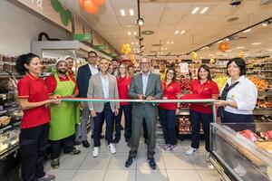 Riapre a Marina di Massa il punto vendita ex Realco di via San Leonardo