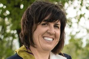 Valettini sindaco Pd appoggiato, anche, dal centro destra per la carica di presidente della Provincia: l'ex sindaco Pd di Fosdinovo Camilla Bianchi parla di torbido grigiore di posizione politiche e di tradimento