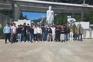 L'istituto Galilei e il liceo artistico Artemisia Gentileschi di Carrara in visita nelle Fiandre