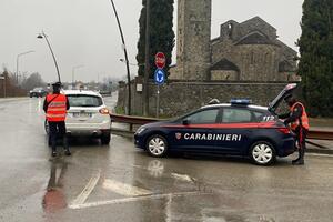 Maltratta l&#039;anziano padre: arrestato dai carabinieiri pregiudicato marocchino ad Aulla