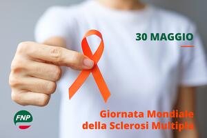 A Carrara si illuminano di rosso due sculture per la Giornata mondiale della Sclerosi multipla