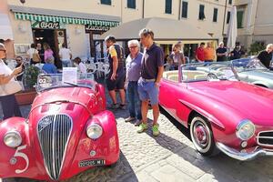 Successo a Pontremoli per la II edizione del "Concorso d'Eleganza Auto Storiche AC Massa Carrara"