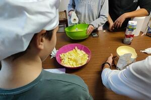 Cucina, riciclo, carta: al via i nuovi laboratori promossi al Centro Icaro di Costamala di Licciana Nardi