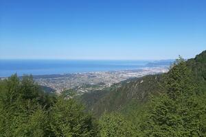 La salute vien camminando: le ultime indicazioni per la passeggiata divulgativa del 2 giugno nel Parco delle Apuane