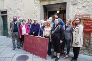 Sei buyers internazionali del turismo in visita nelle terre apuane: un viaggio tra arte, natura e sapori grazie a CNA e Sigeric