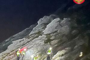 Due giovanissimi escursionisti fiorentini salvati dal Soccorso Alpino di Massa sul passo della Focolaccia