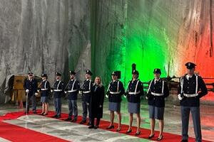 Massa Carrara celebra il 174° Anniversario della Polizia di Stato: un bilancio tra innovazione tecnologica, controllo del territorio e protezione delle fragilità