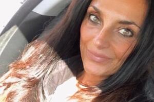 Le stanze degli angeli e il vento della storia sopra Berlino: la personale di Federica Marin a Massa