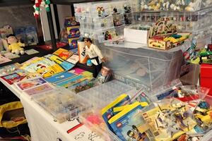 Al centro commerciale MareMonti di  Massa tre giorni dedicati al collezionismo: torna la mostra-mercato di "Fumetti e dintorni"