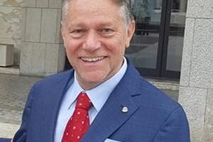 "L'obiettvo comune è lavorare tutti insieme per un progetto di sviluppo territoriale che valorizzi ogni realtà": il sindaco di Aulla Roberto Valettini parla della sua candidatura a presidente della Provincia