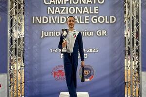 La carrarese Ester Lena si laurea campionessa italiana Senior di ginnastica ritmica