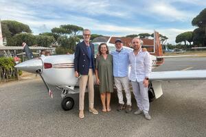 L&#039;Arma Aeronautica accoglie Claudio Robetto: un volo dall&#039;Argentina nel segno della memoria e della passione per il volo