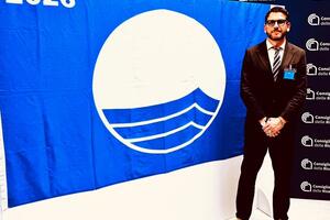 A Marina di Carrara sventola la bandiera blu per il 14esimo anno consecutivo