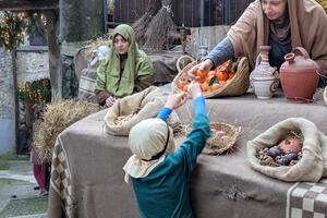 Ritorna il Presepe Vivente di Villecchia. E nel 2026 partono i lavori di pavimentazione nel borgo