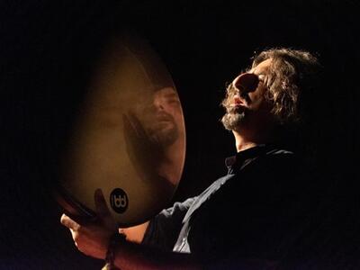 "Tamburo e voce...battiti di un cantastorie":Nando Brusco al Teatro di Terra il 22 luglio