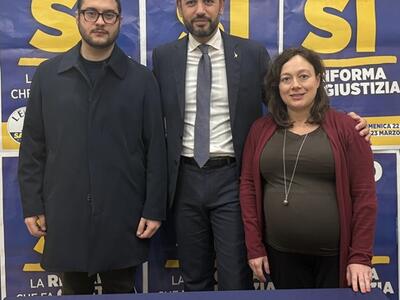 Il referendum sulla giustizia è una sfida di civiltà: così l'onorevole Barabotti della Lega al gazebo di Massa