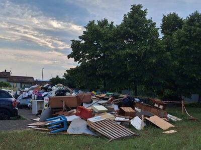 Fivizzano, via Vigna di sotto: parco pubblico o discarica autorizzata?