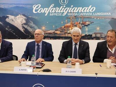 Pubblico delle grandi occasioni da Confartigianato per la presentazione del libro del senatore Casini