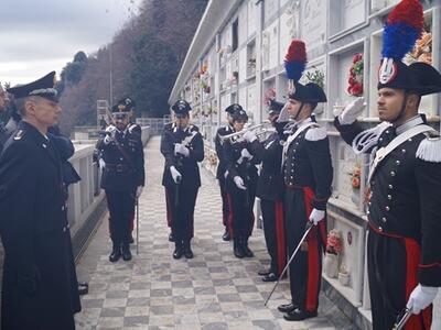 Carrara: i Carabinieri celebrano il 10° anniversario della morte del Maresciallo Aiutante s.UPS Antonio Taibi, decorato di Medaglia d’Oro al Valor Civile alla “Memoria”