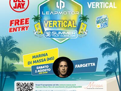 Fa tappa a Marina di Massa “Leapmotor Vertical Summer Tour 2026” con Radio Deejay e Fargetta