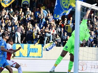 Carrarese in superiorità numerica pareggia a Bolzano con il Sudtirol