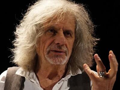 Alessandro Bergonzoni arriva agli Animosi con lo spettacolo "I Dunque"