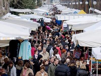 Entra in vigore giovedì 23 aprile alle 18 il divieto di transito per tutti i veicoli di massa a pieno carico superiore a 7,5 tonnellate non adibiti al trasporto di persone lungo  viale Colombo, nel tratto compreso tra viale Galilei e via Salvetti.  Il div