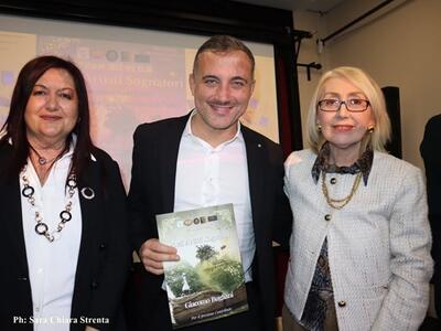A Marina di Massa “Poeti Artisti Sognatori…e la Musica del Mare”: a Casa F.A.C.I.il  23 Maggio pomeriggio di poesia e pittura