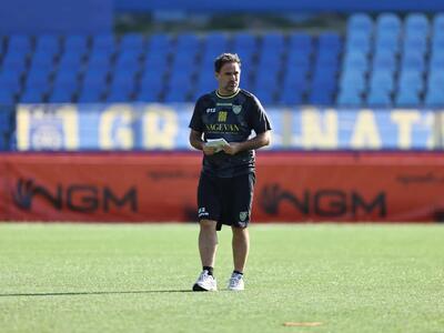 La Carrarese ufficializza l'arrivo di Guido Pagliuca come nuovo allenatore: comincia il 30 settembre il post-Cioffi.