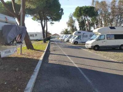 Parcheggi estivi a Marina di Carrara. I diritti dei cittadini non vanno in vacanza: la lettera aperta di Florida Nicolai